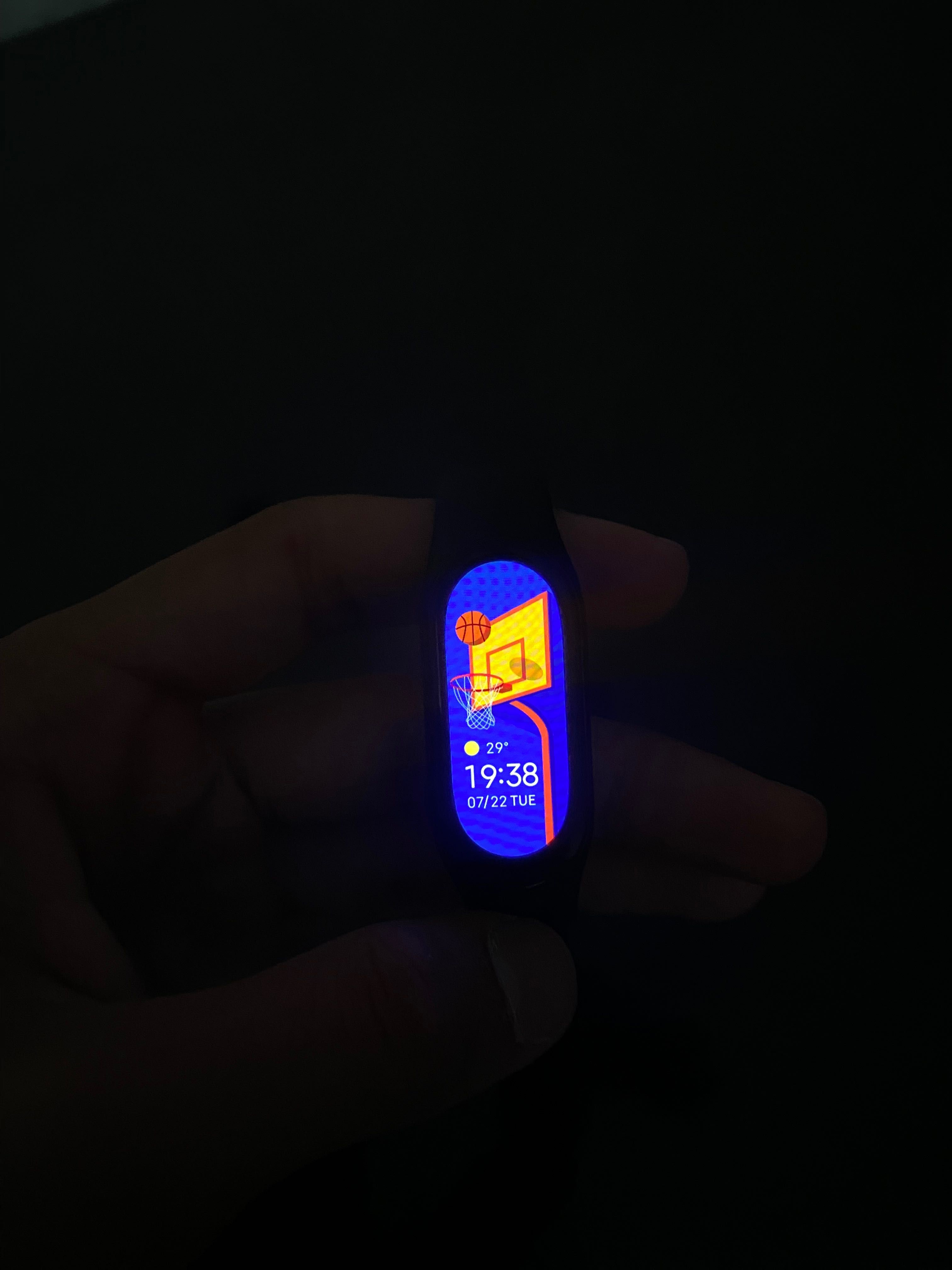 Часы mi band 7 черного цвета