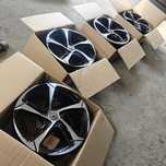 R18 PCD 5 *114,3 Комплект новых легкосплавных дисков