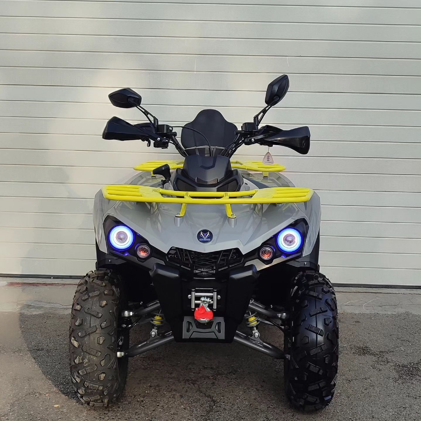 Распродажа квадроциклов AVANTIS 250 , HANTER 300 , HONDA