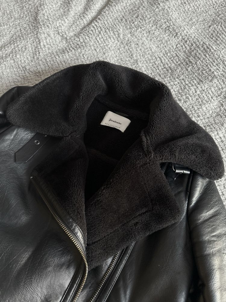 Дубленка авиатор stradivarius