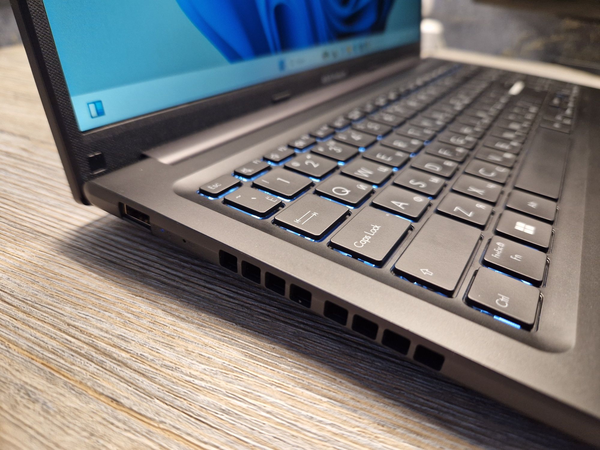 Мощный Ноутбук премиум класса Asus