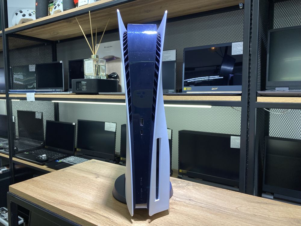 Sony PlayStation 5 Fat, 825 GB, 2 джойстика, подставка, 10381/А10