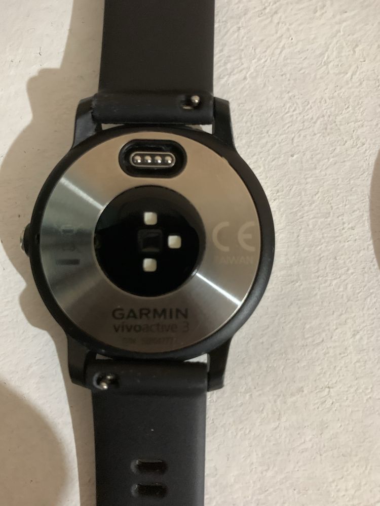 Смарт часы Garmin vivoactive 3