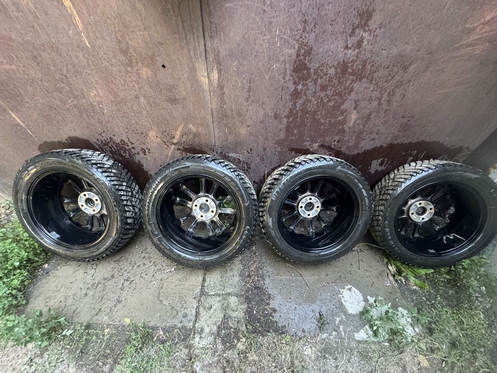 Шина Goodyear UltraGrip Ice Arctic c дисками R16