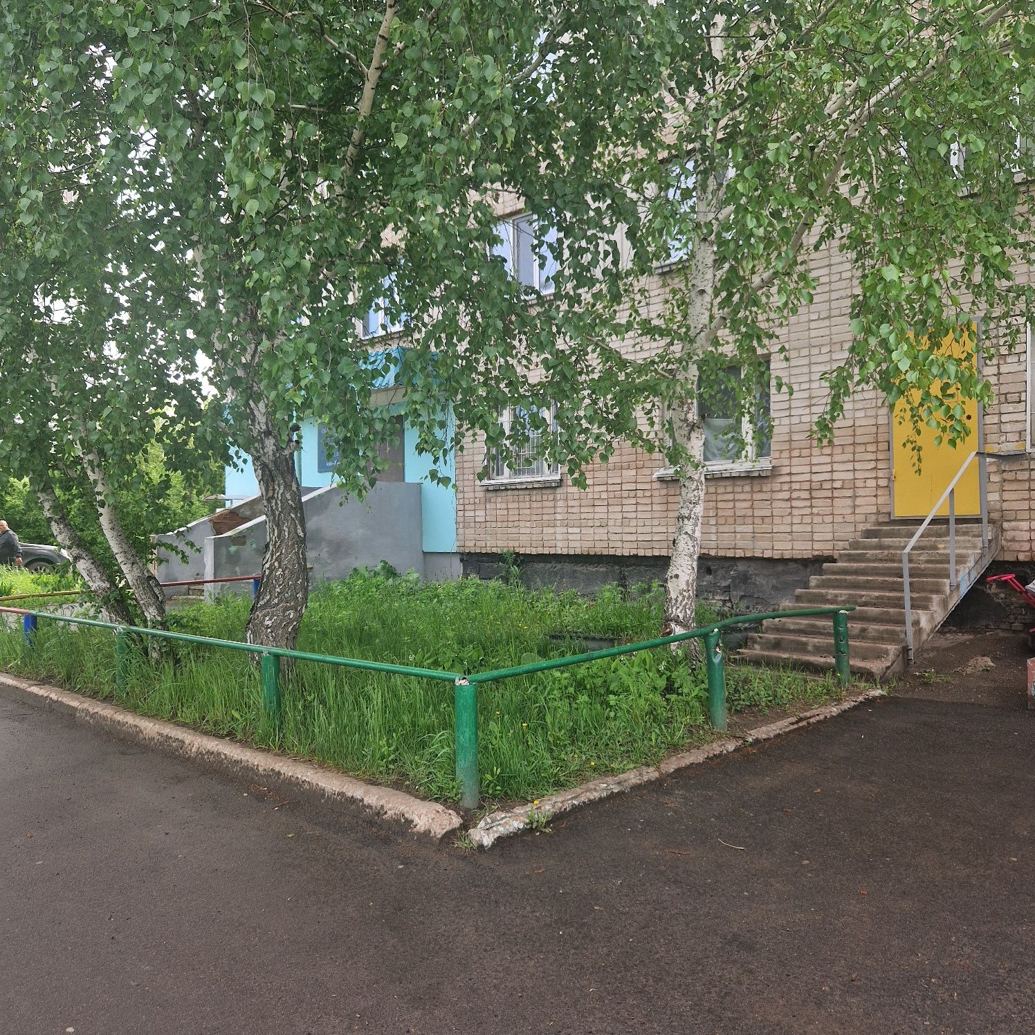 Продам 1 комнатную квартиру 39м2 в общежитии, р-он Сокола,5/5.