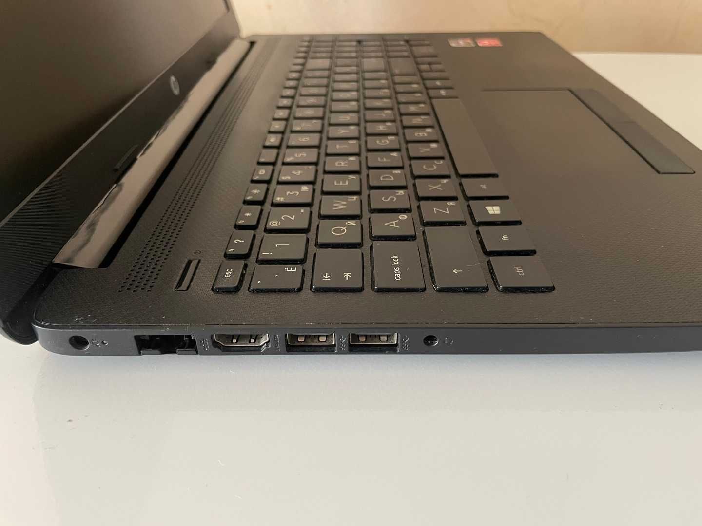 Продам Hp 15-db1191ur /Ryzen 3-3200u/8Gb Ram/512Gb ssd/Amd Graphics/