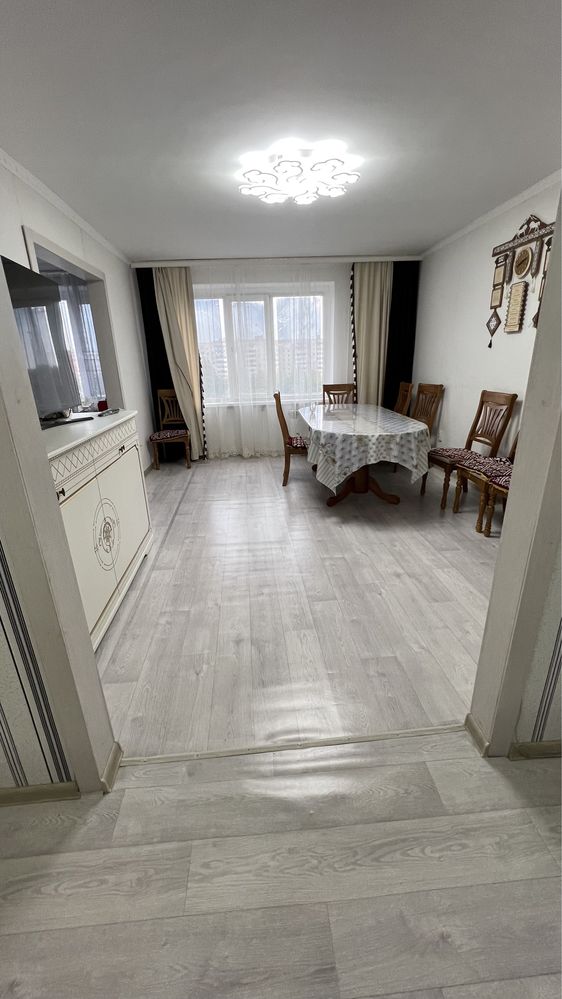 Продам 5х комн улучшенную квартира