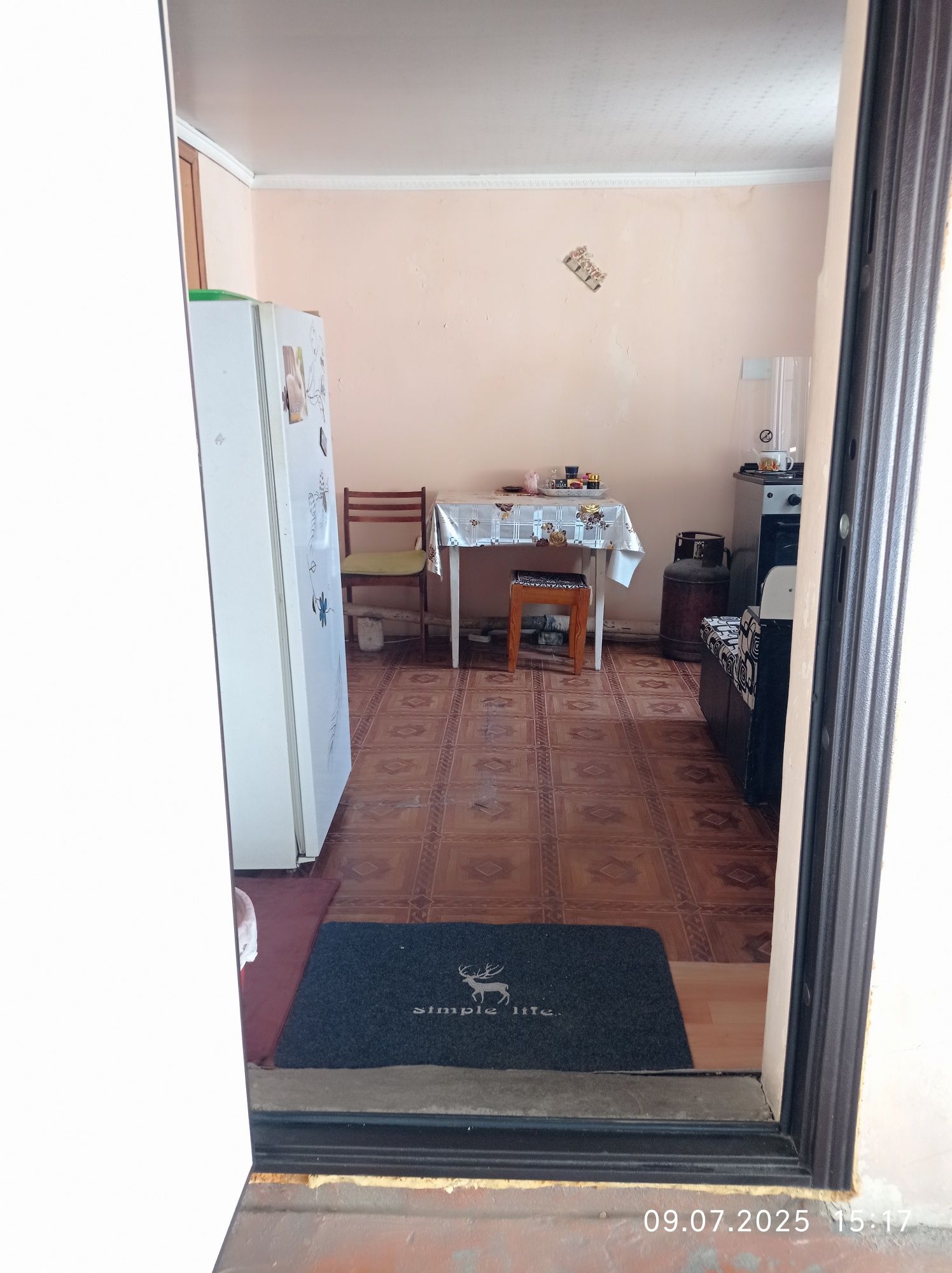 Времянку с участком продам