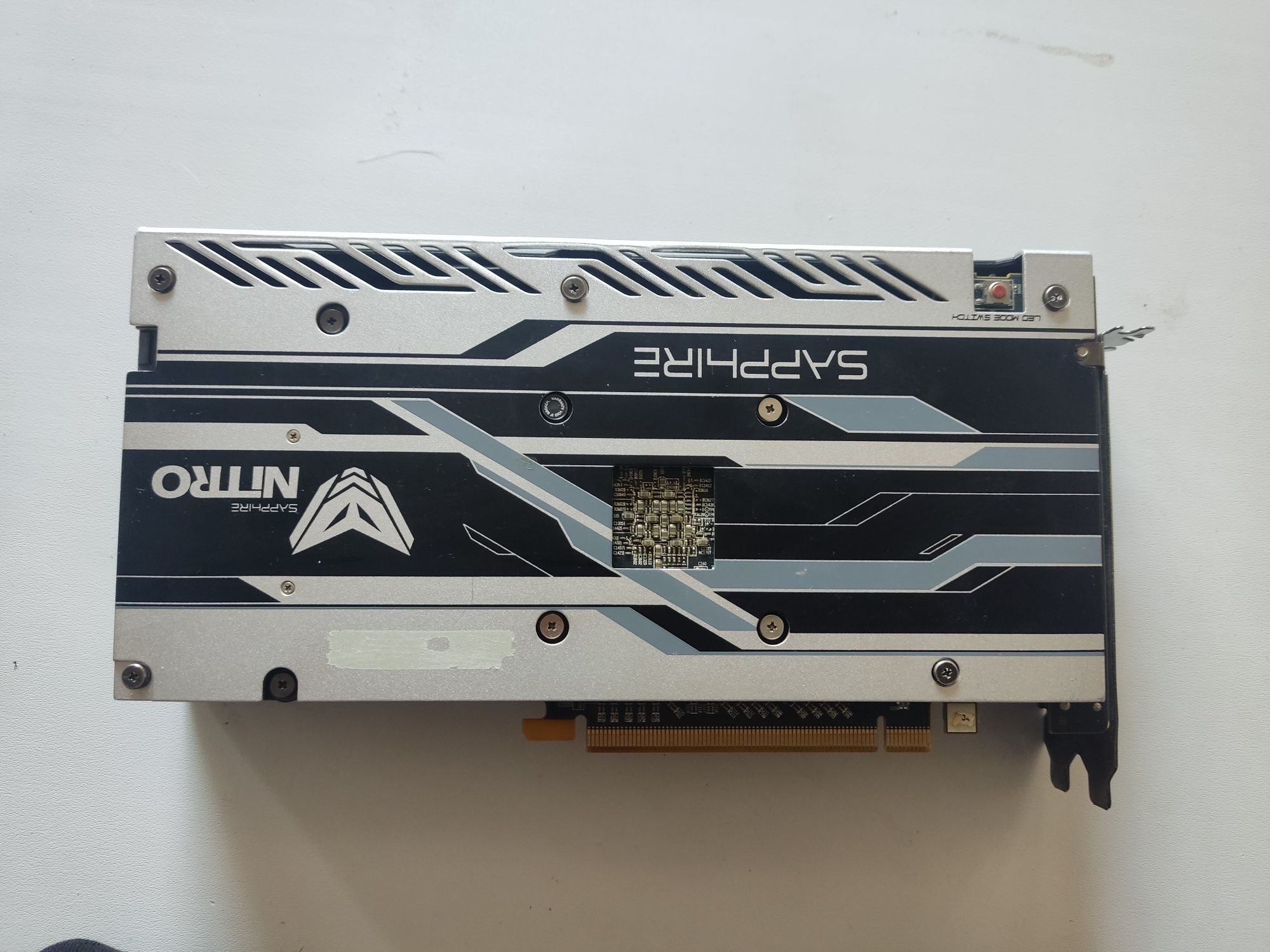 Продаю видеокарту Nitro sapphire Radeon RX 470 8gb
