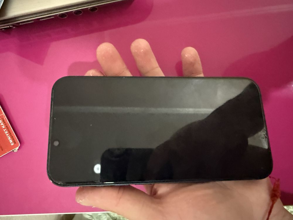 Iphone 13 в хорошем состоянии