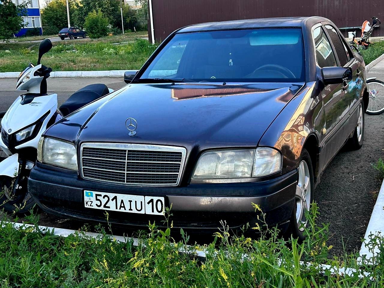 Мерседес C 180 1.8