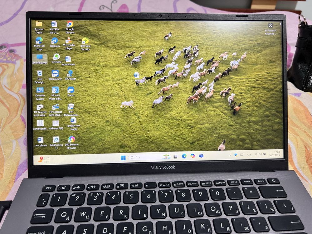 Ноутбук asus vivobook