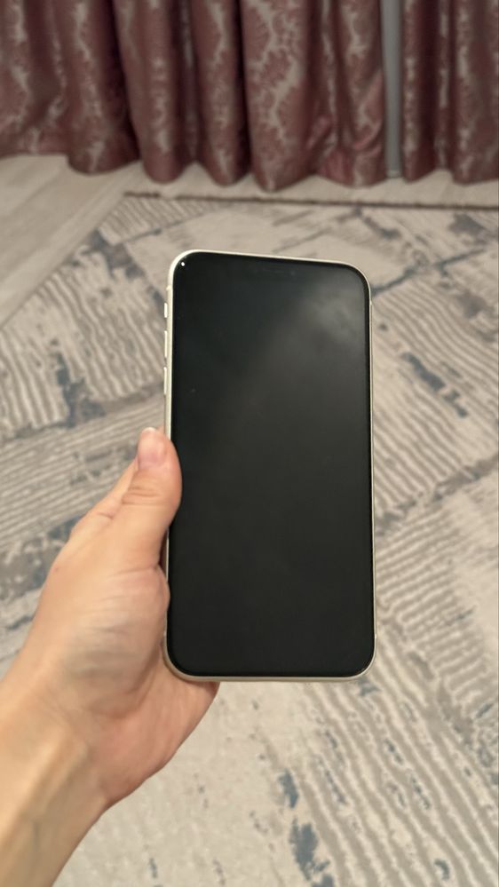 Продам iphone 11