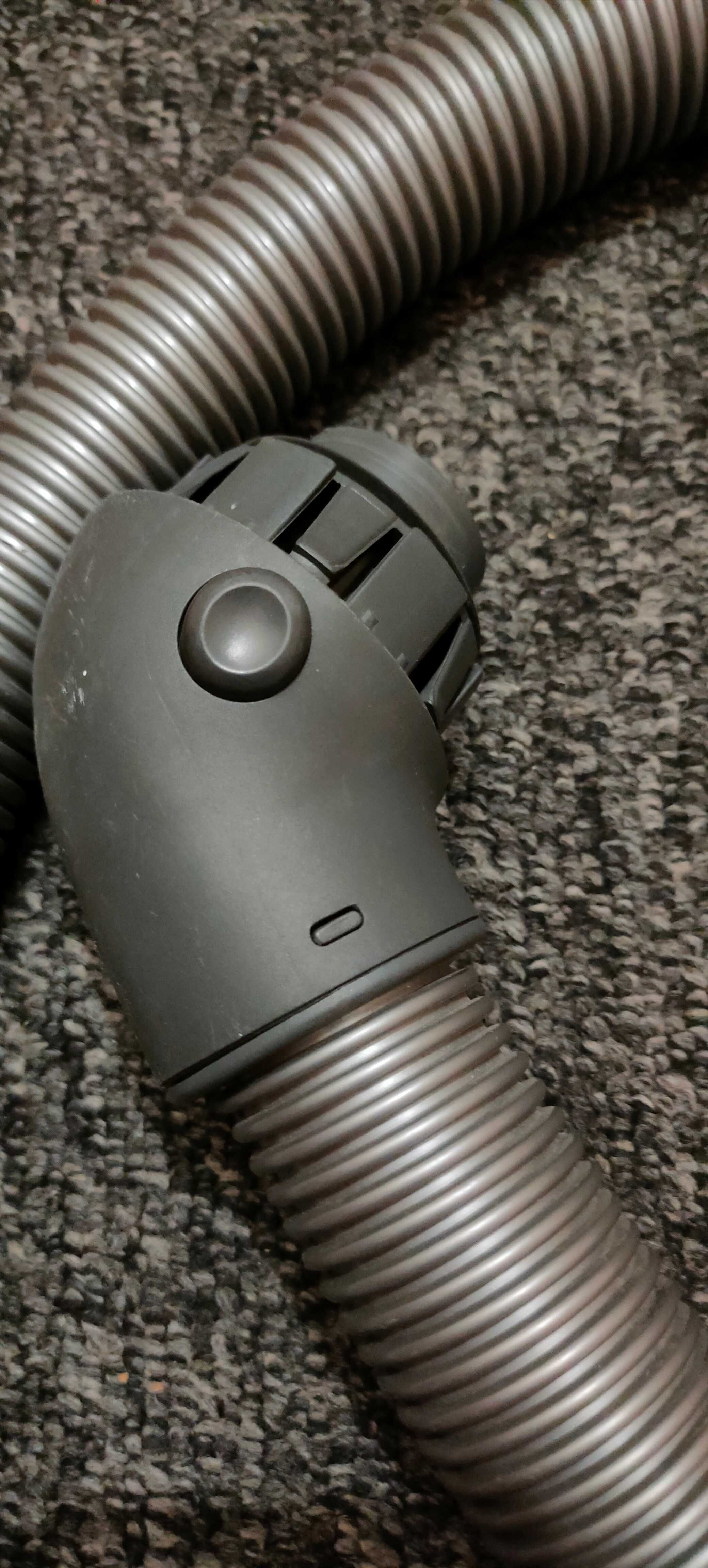 Продам оригинальный шланг с управлением на ручке на пылесос Philips