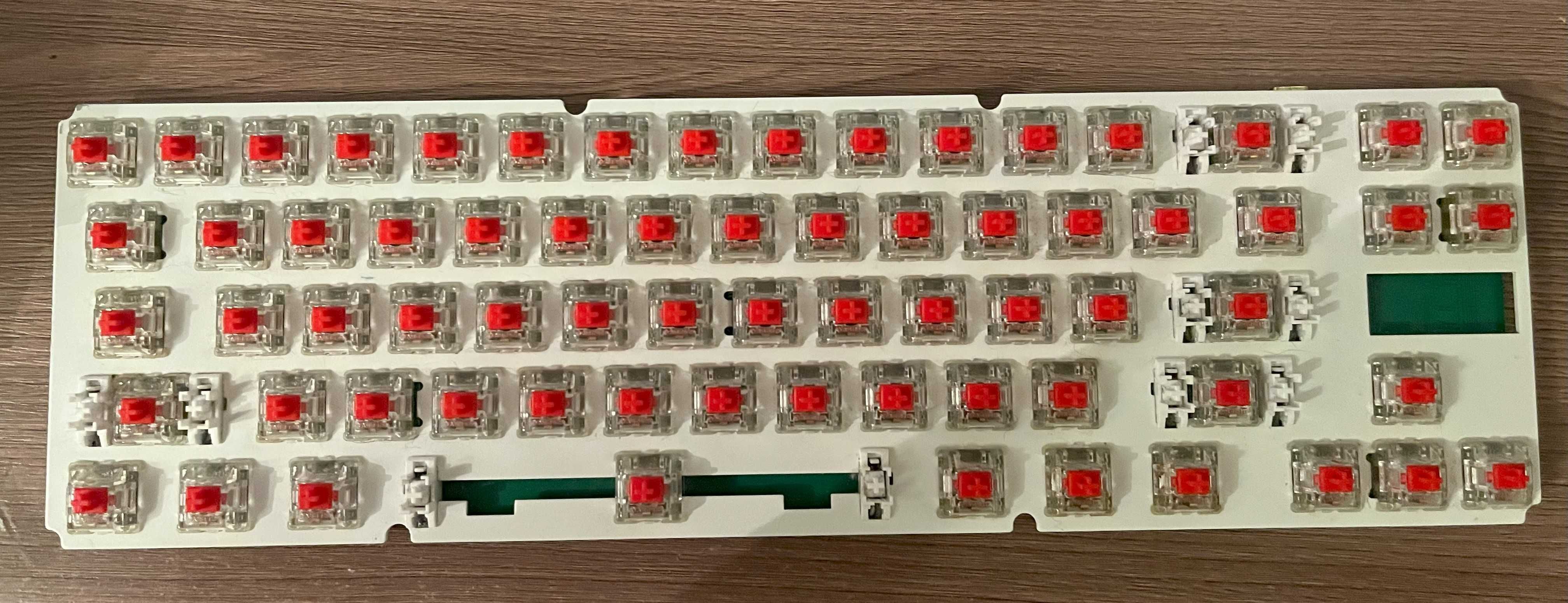 (Сломанная) Игровая Клавиатура Ducky x Varmilo Miya Pro Rainbow 68%