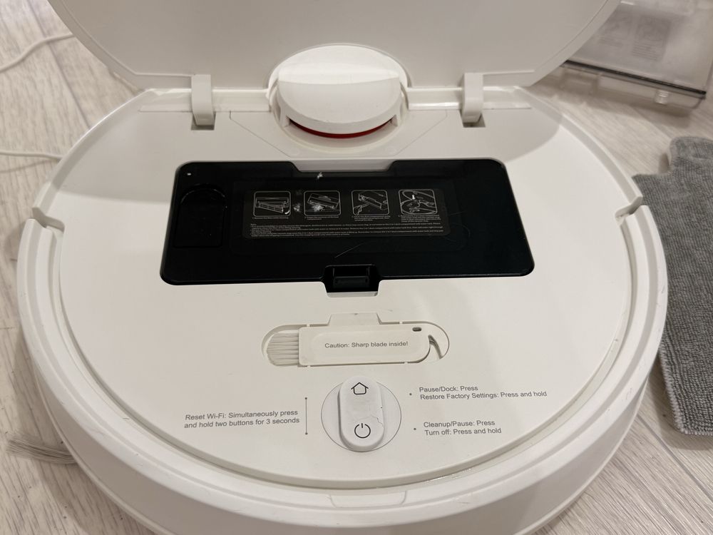 Робот-пылесос Xiaomi Mi Robot Vacuum-Mop (белый)
