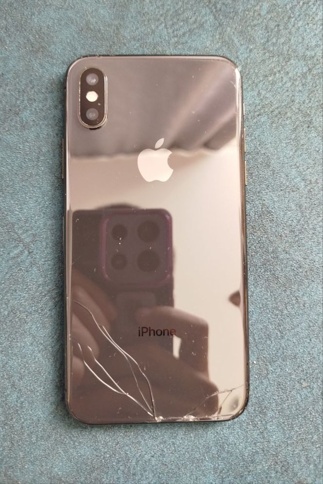 Продам iPhone XS 64 GB