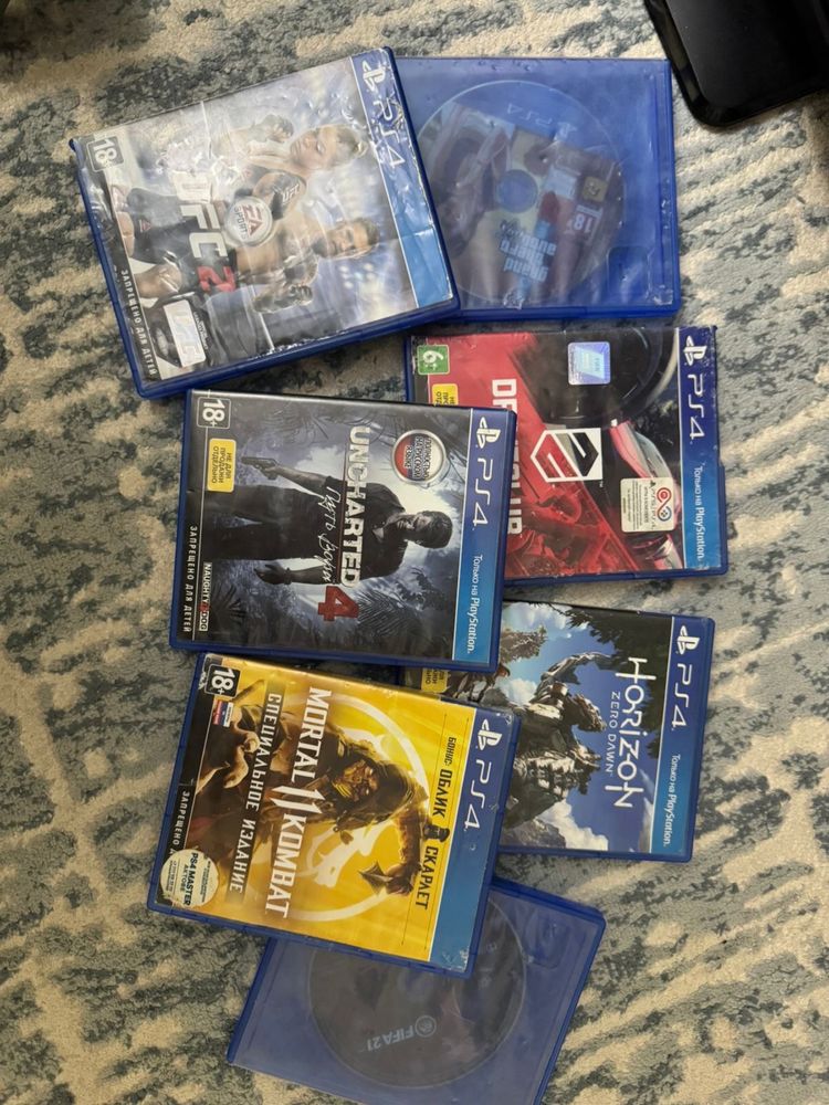 PlayStation sony 4 slim