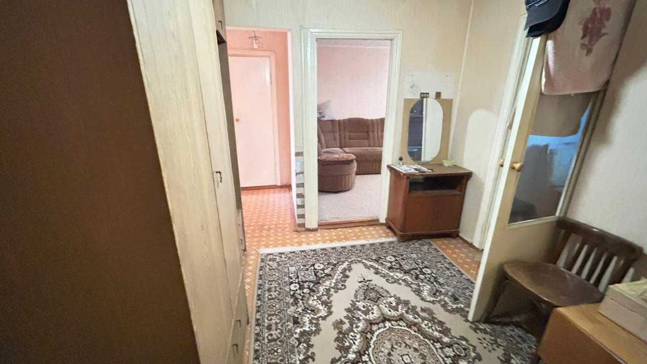 Продам 2ком улучшенной планировки мкр Западный