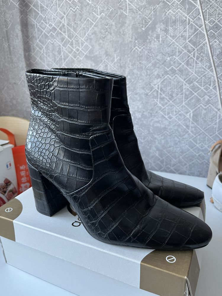 продам осенние сапожки