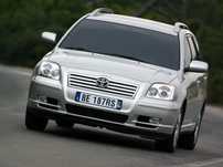 Toyota Avensis в полный разбор.