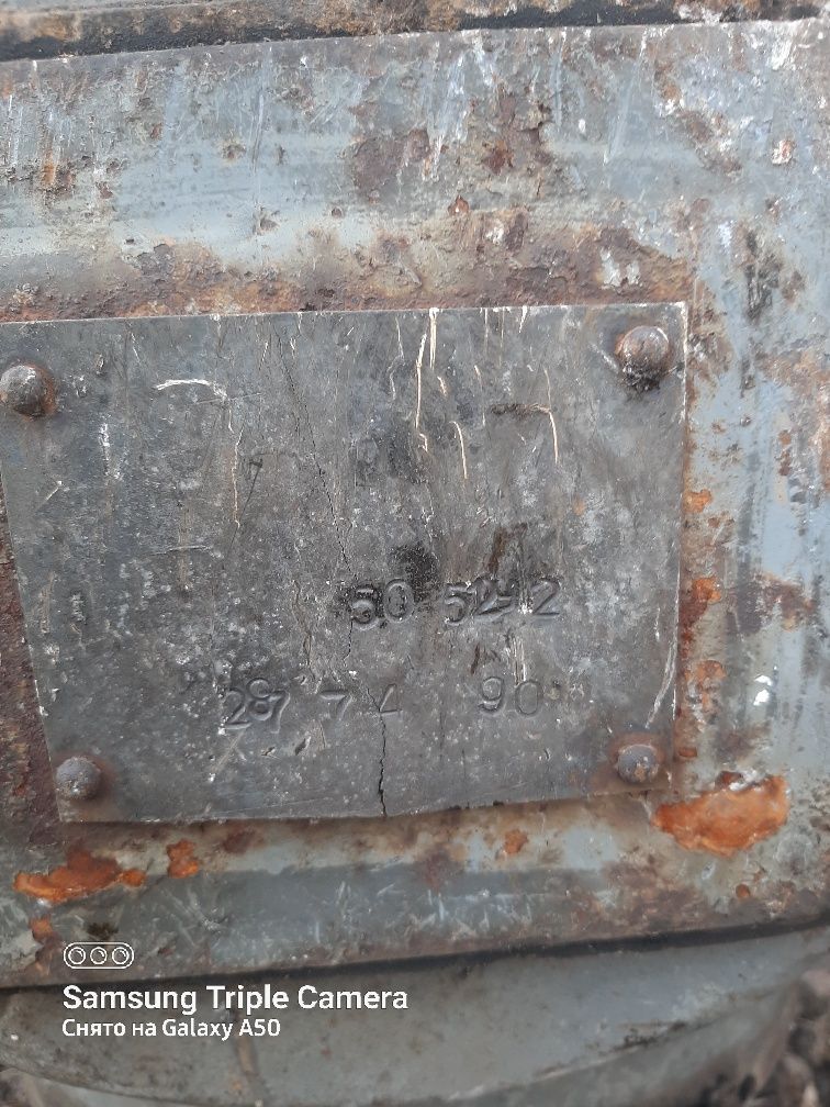Продаю редуктор и электро двигатель