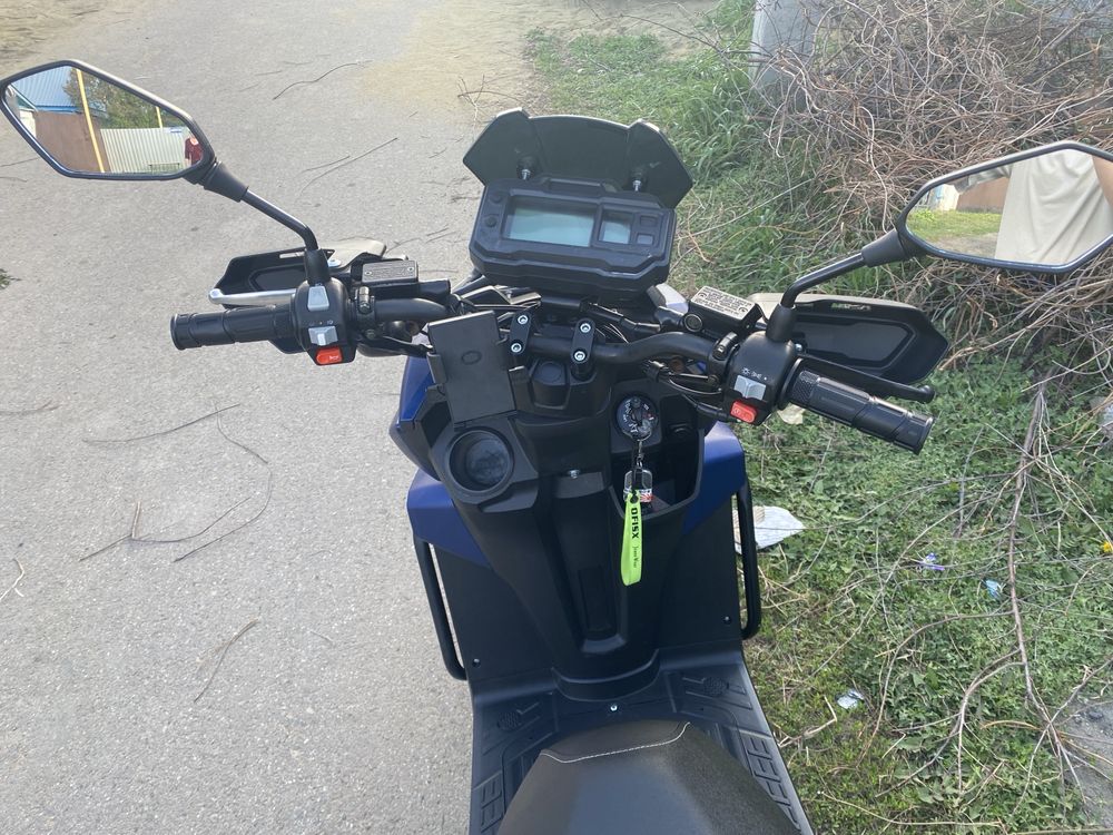 Продам скутер танк 200 кубов