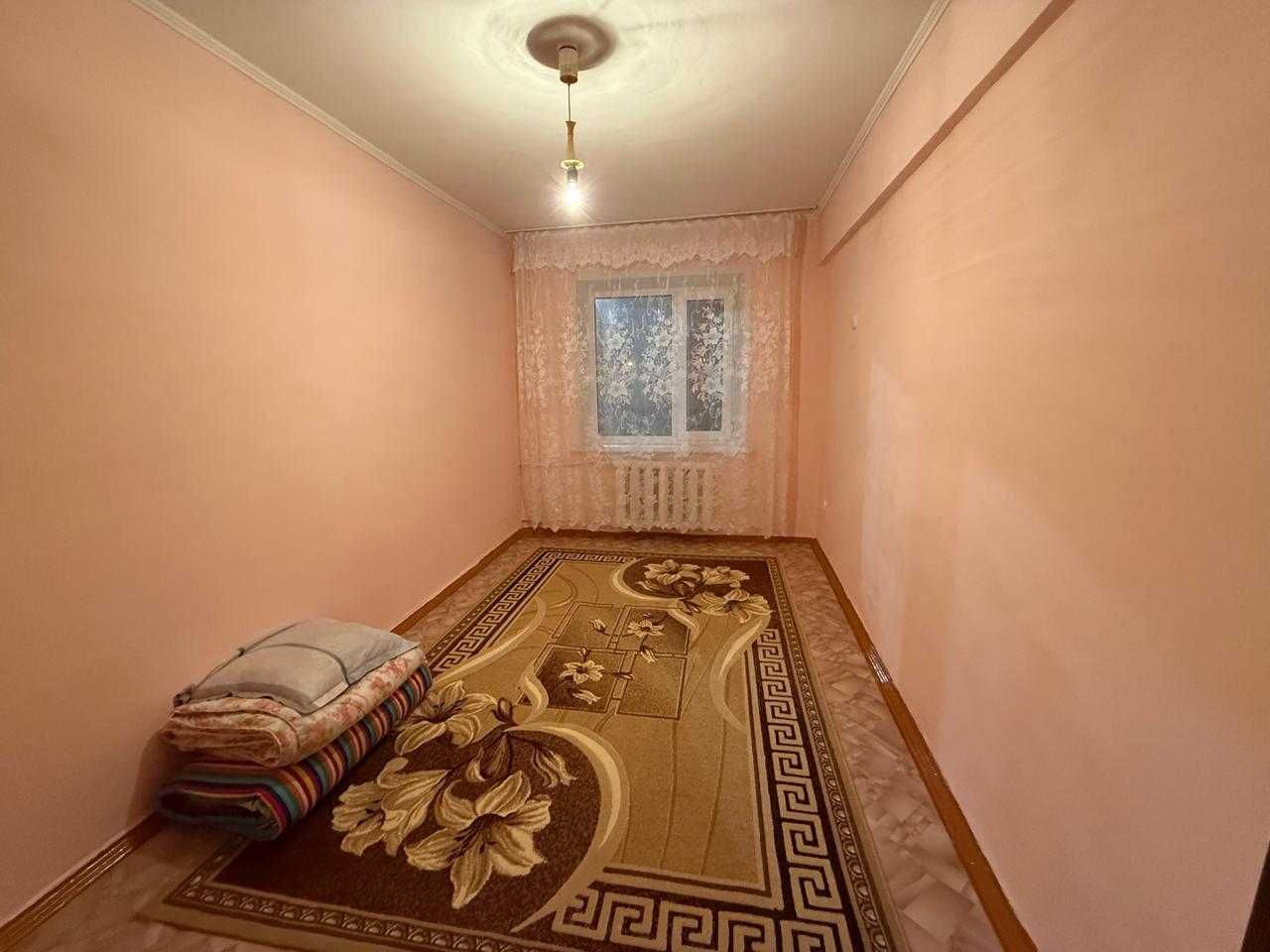 3 ком. на 28 квартале, 2 этаж
