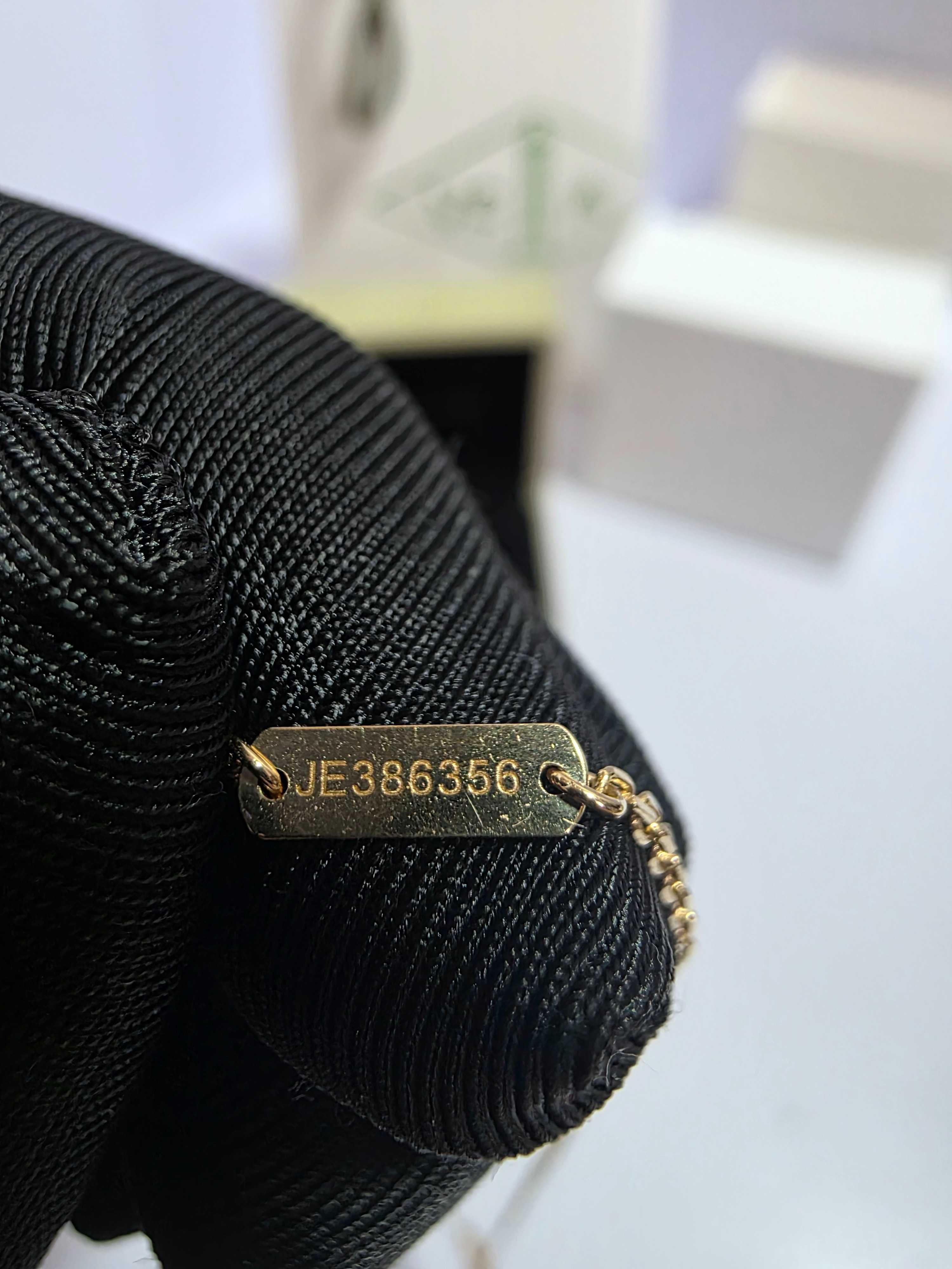VAN CLEEF & ARPELS
, 
Alhambra
Золотое колье из желтого золота 18k