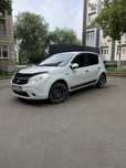 Продам автомобиль renault sandero