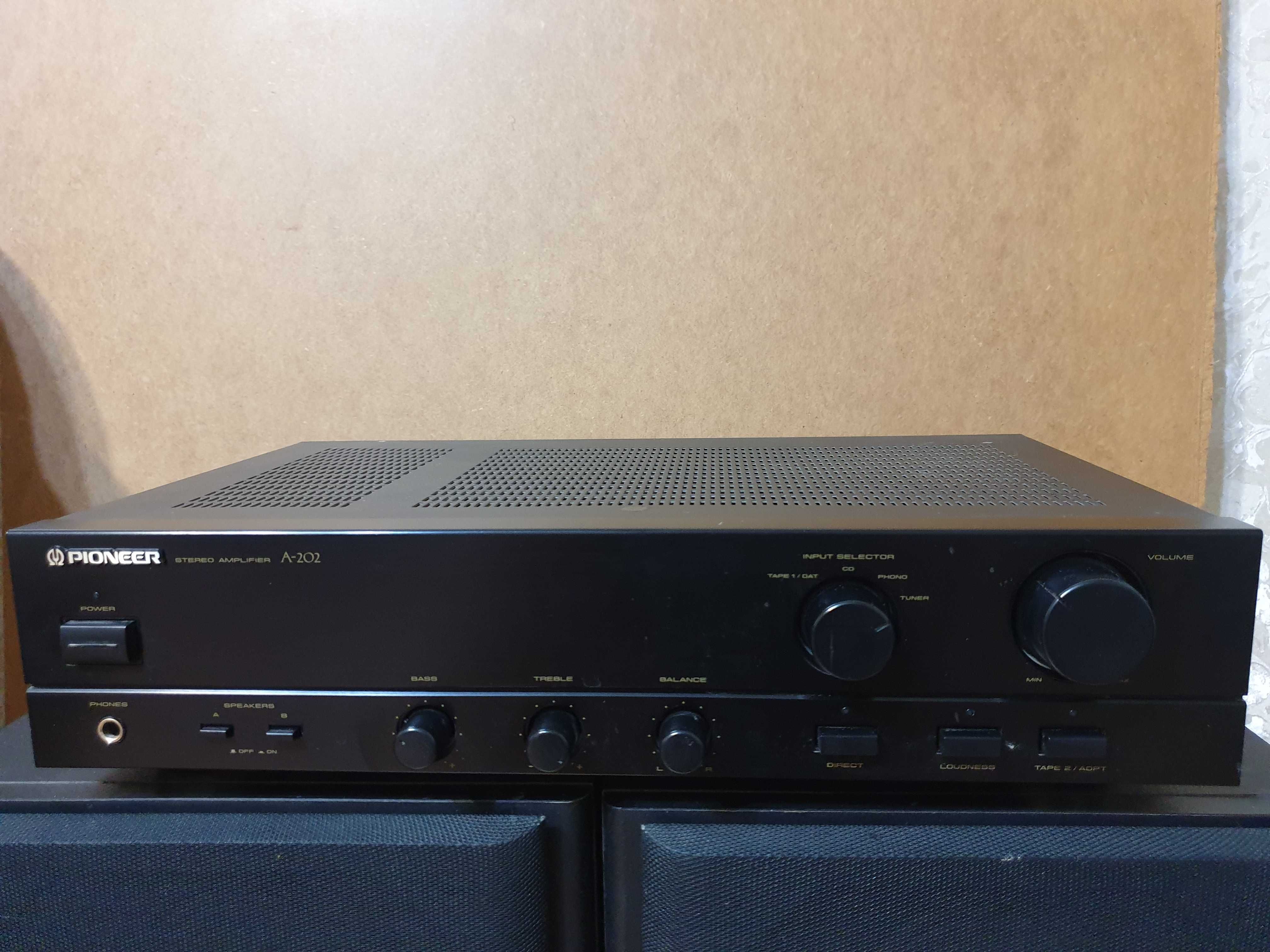 Pioneer A-202  made in Japan