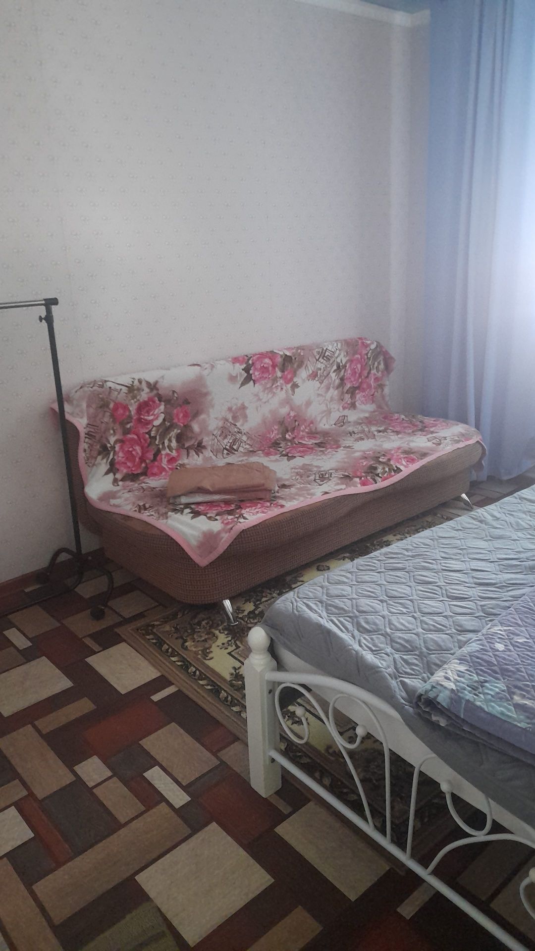 Сдам 3 квартиру  25 000 суткии