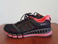 Продам женские кроссовки Adidas 8 US (ориг.)