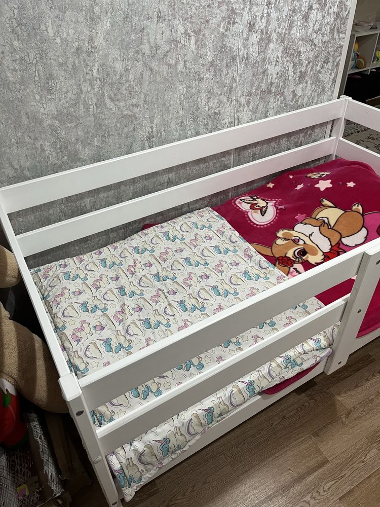 Кроватка детская софа