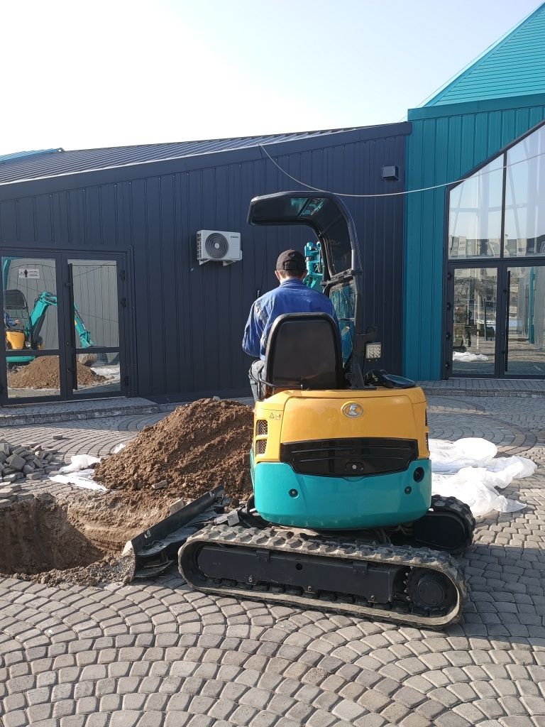 Мини экскаватор 1.6 тонны пр-во Япония Kubota