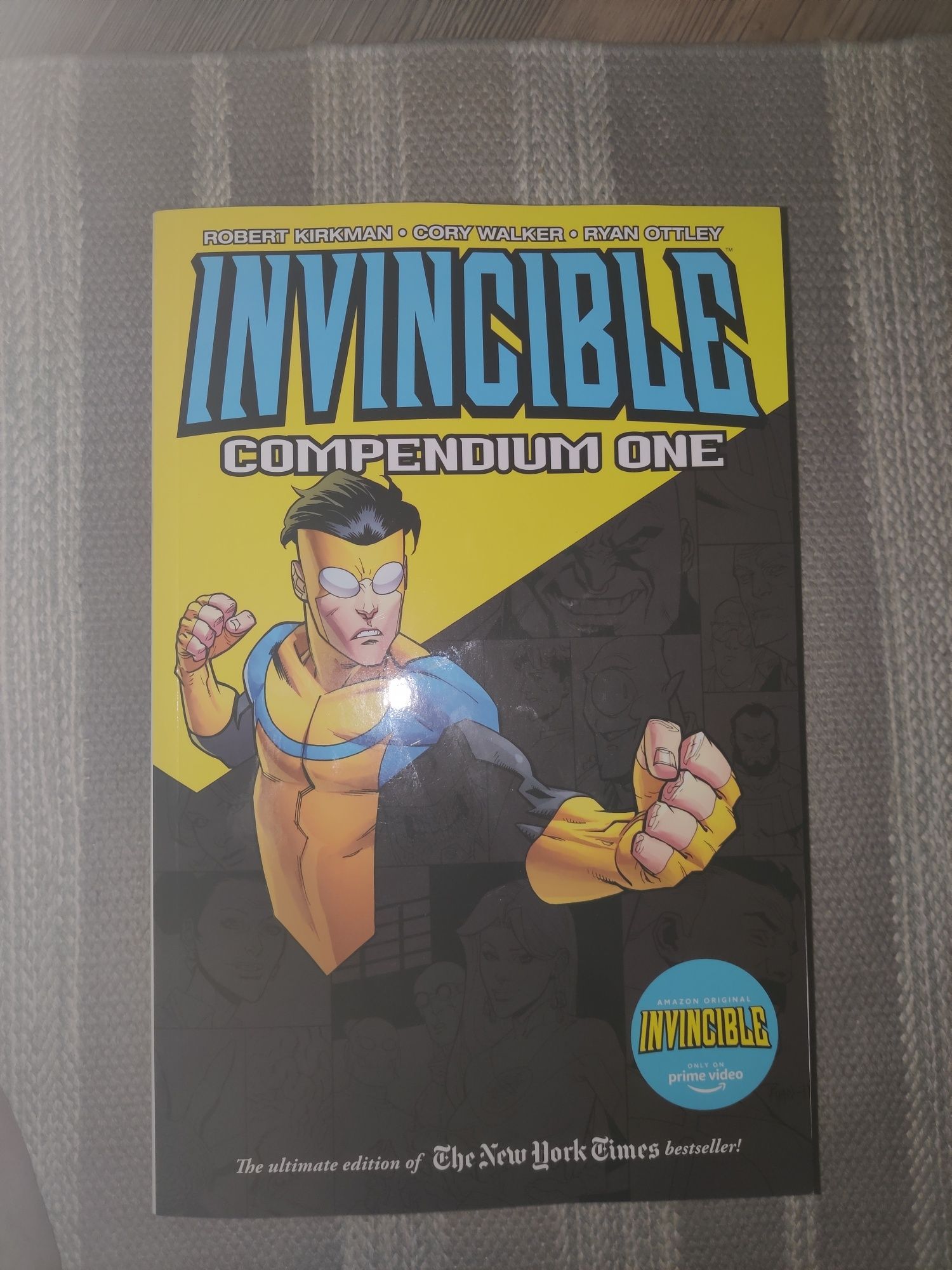 Invincible compendium one
