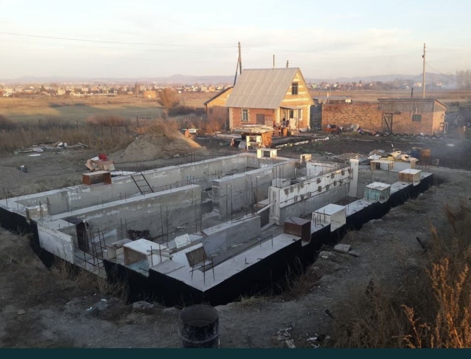 Продам дачу в Ахмирово. Есть фундамент под постройку дома