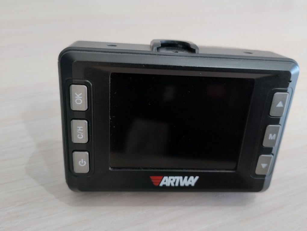 Видеорегистратор Artway 3 в 1: камера записи, радар детектор и GPS дет