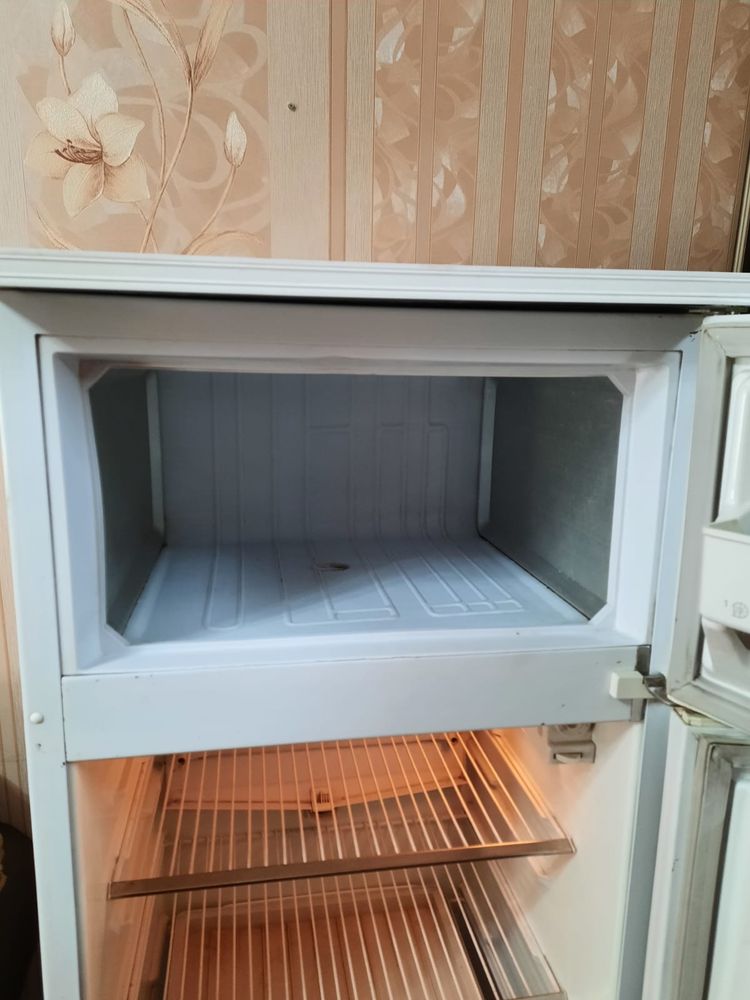 Холодильник Минск в отличном состоянии