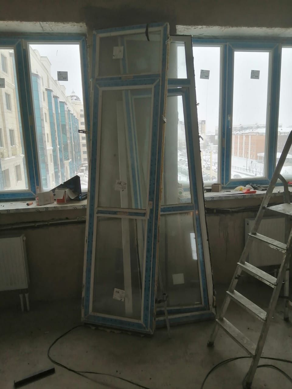Витражь оконый с балкона