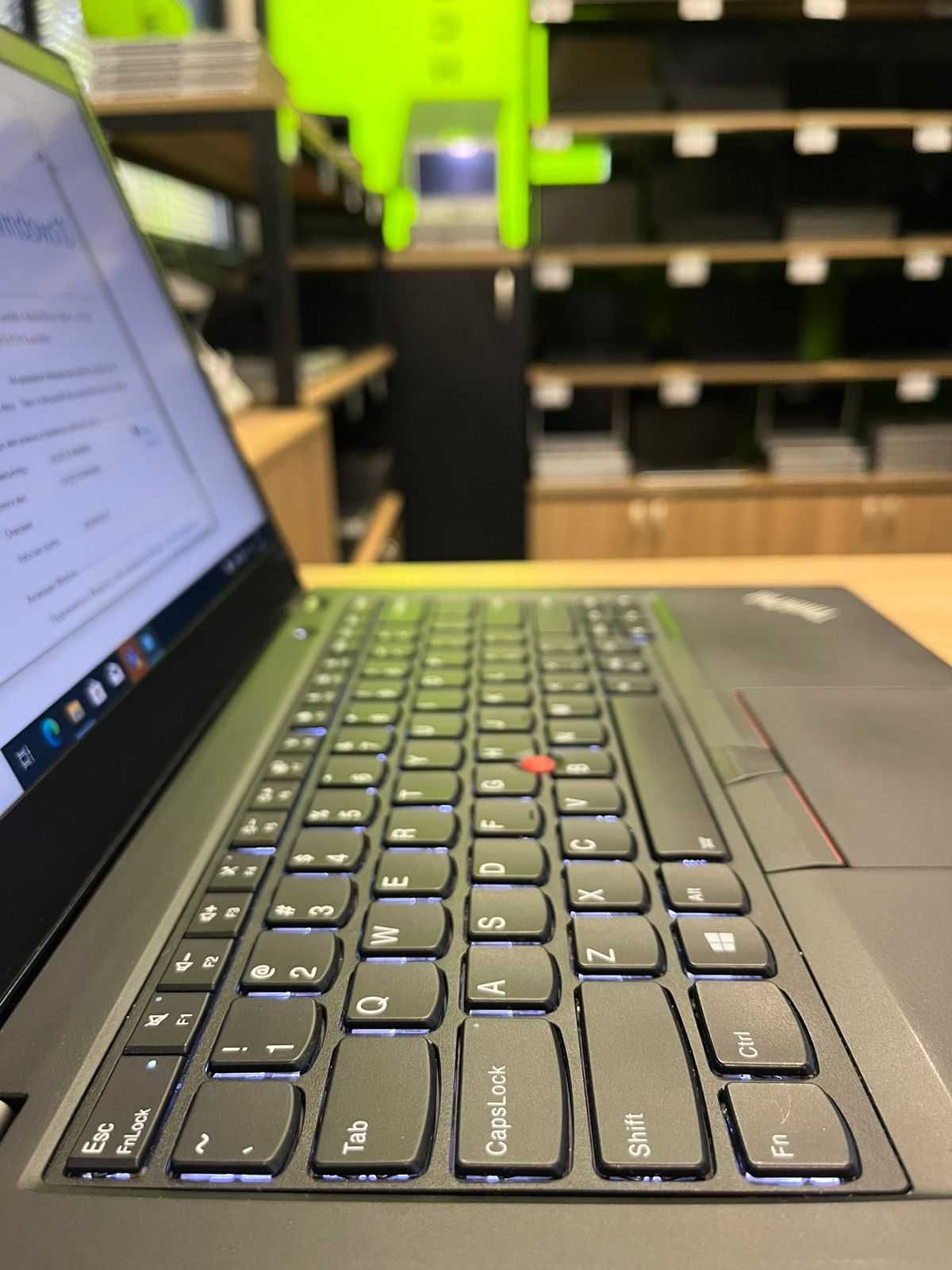 Ноутбук Lenovo ThinkPad T480s. Сore i7 8650U - 1.9/4.2 Ghz, 8/256 GB