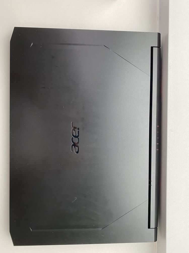 Acer Nitro 5 AN517-52