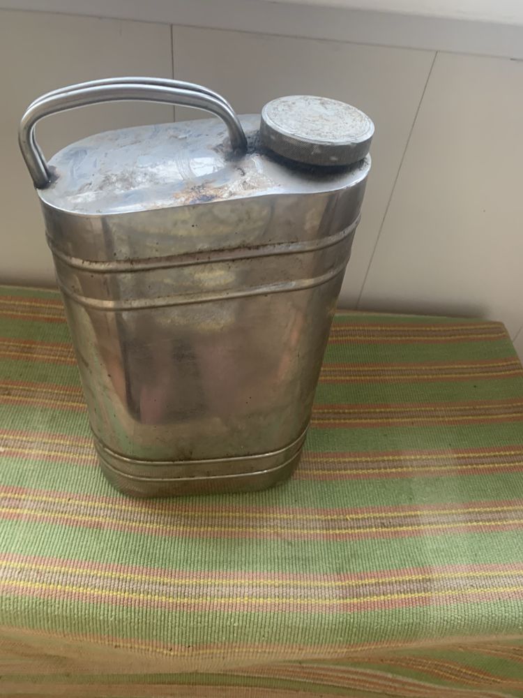 Продам флягу, фляжку оцинкованную.