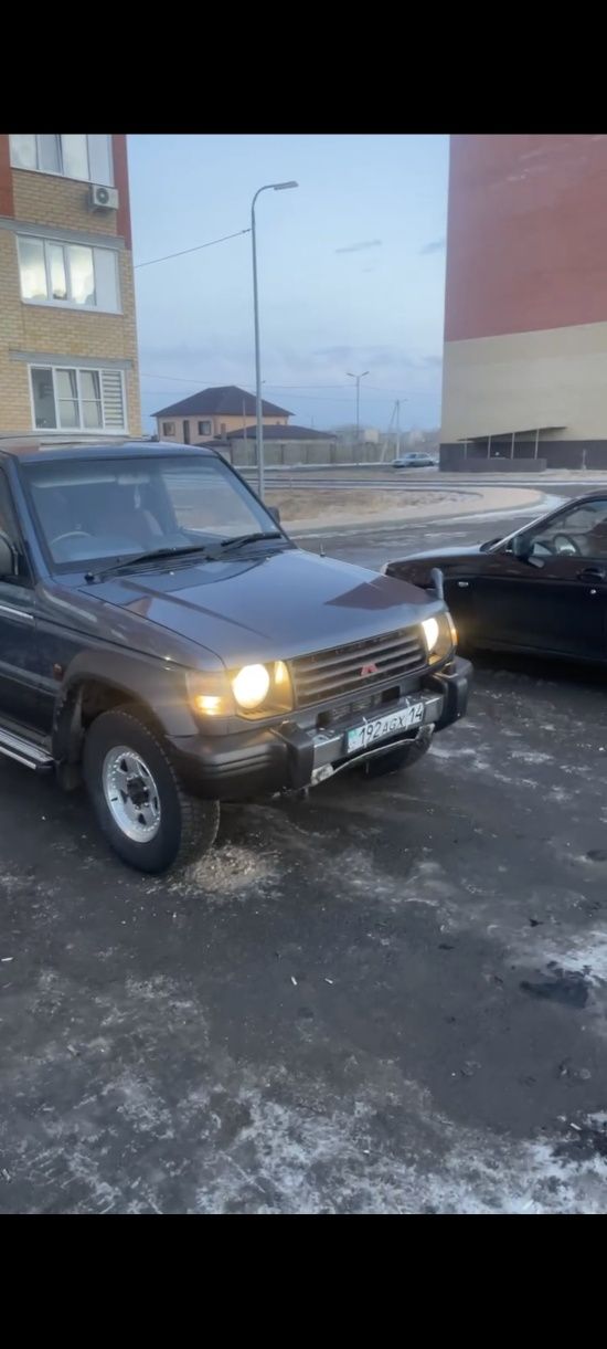 Продам мицубиси паджеро 2