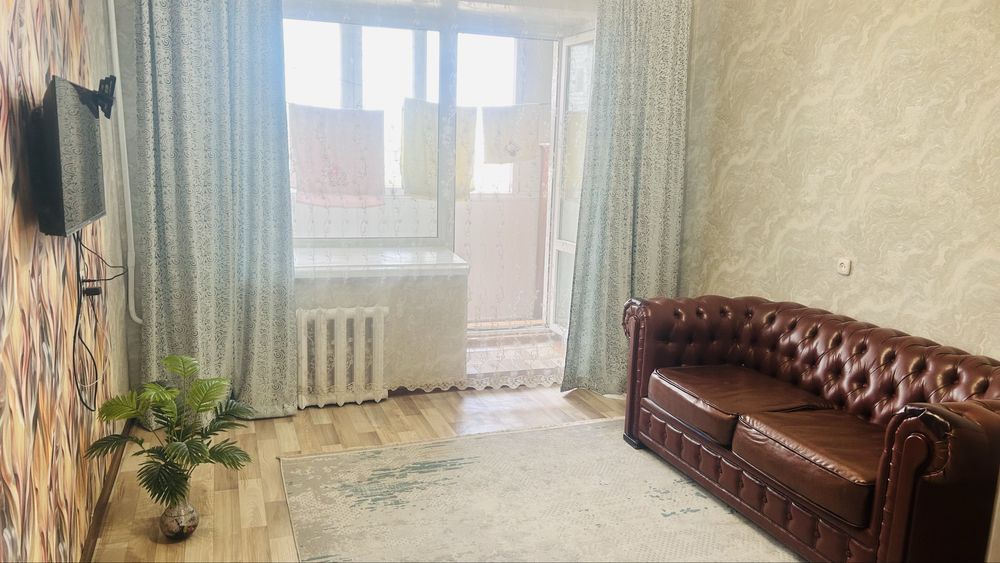 Сутки по часам 1 комн. кв. Центр рынок казына цгб агенство