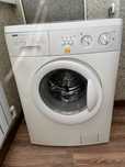 Zanussi машинка в хорошем состояниии , рабочая ! Каждый день стирает
