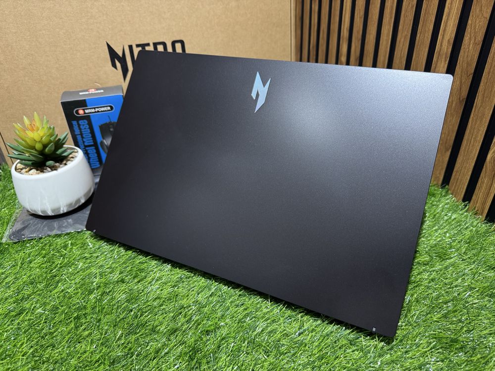 Мощный Ноутбук Acer Nitro V15 Ryzen7-7735HS/RTX4050/Ram16GB/SSD1000GB