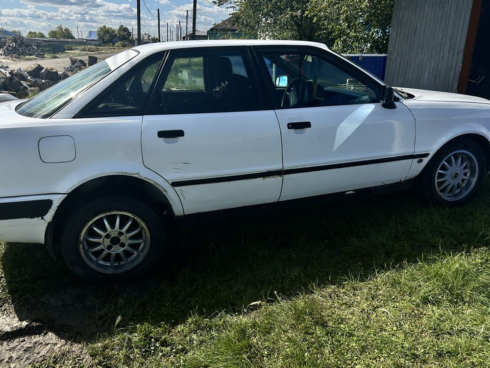 Продам AUDI 80 B4