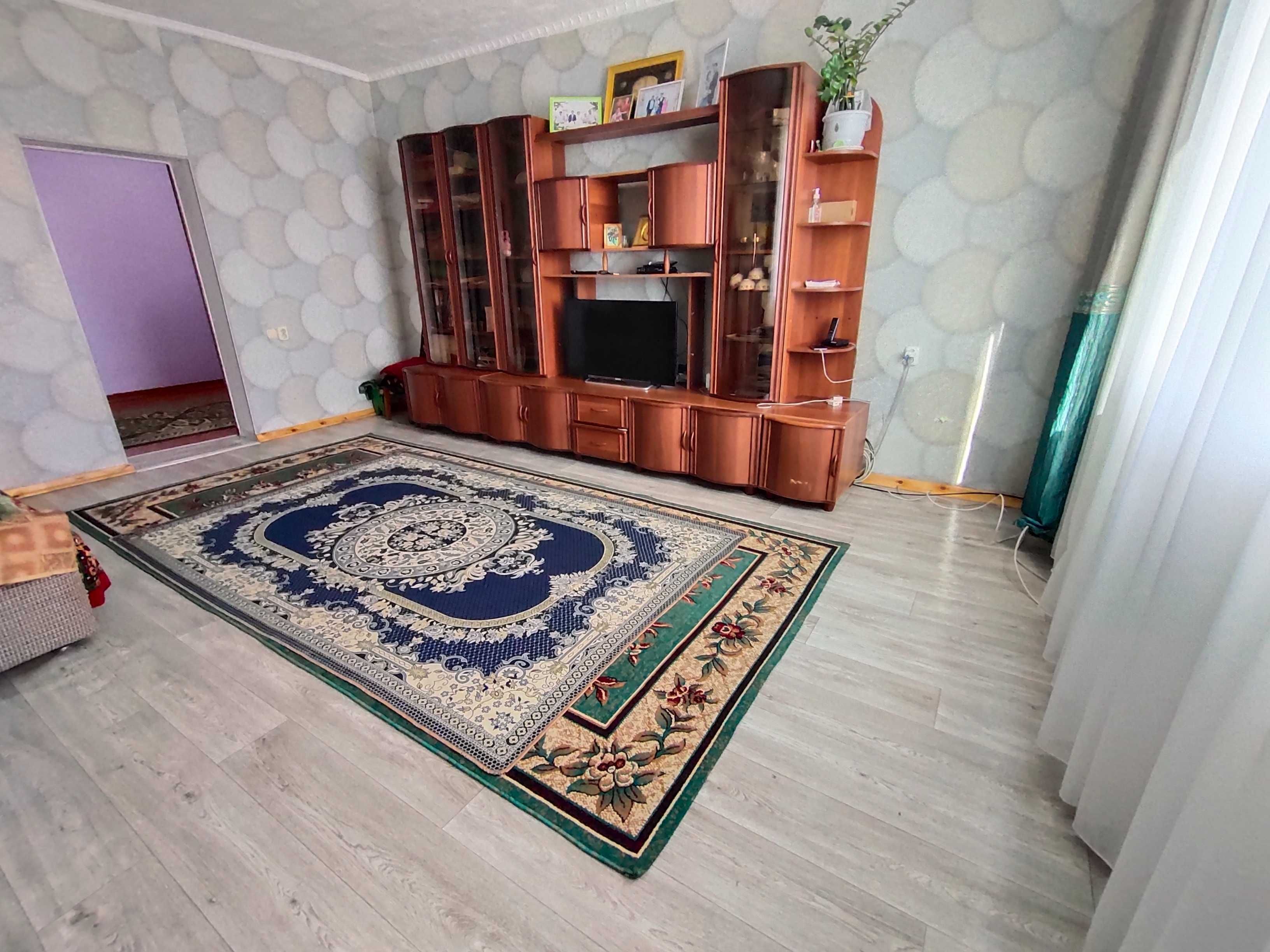 Крестьянское хозяйство дом базы земли техника и скот