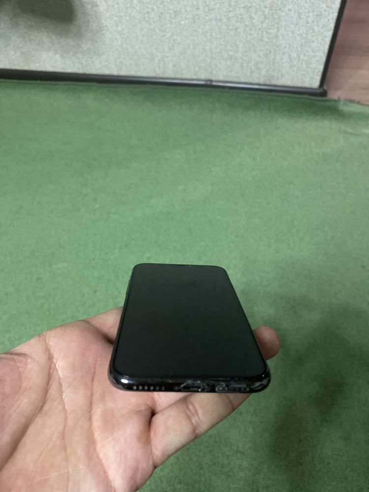 Iphone XR б/у, на 256 гб